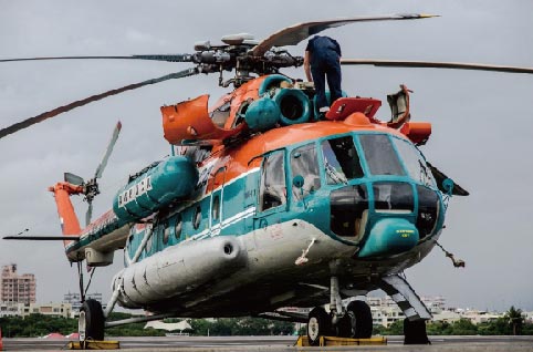 Mi-8 直昇機